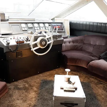 Ботель The Morgan Yacht *