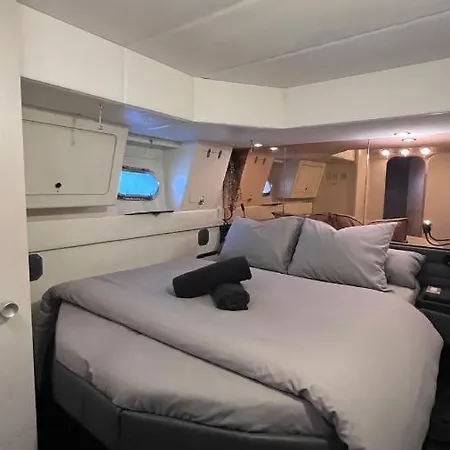 Ботель The Morgan Yacht *