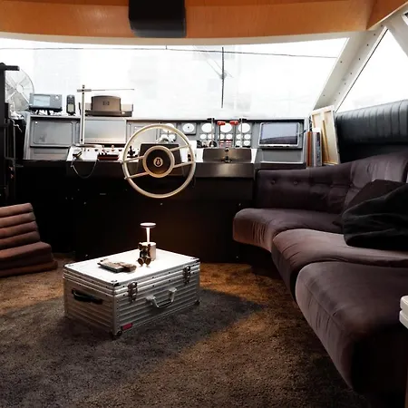 The Morgan Yacht Botel